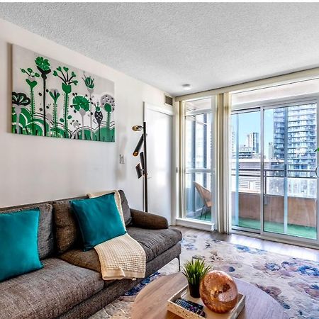 The Perfect Getaway Apartment Toronto Bagian luar foto