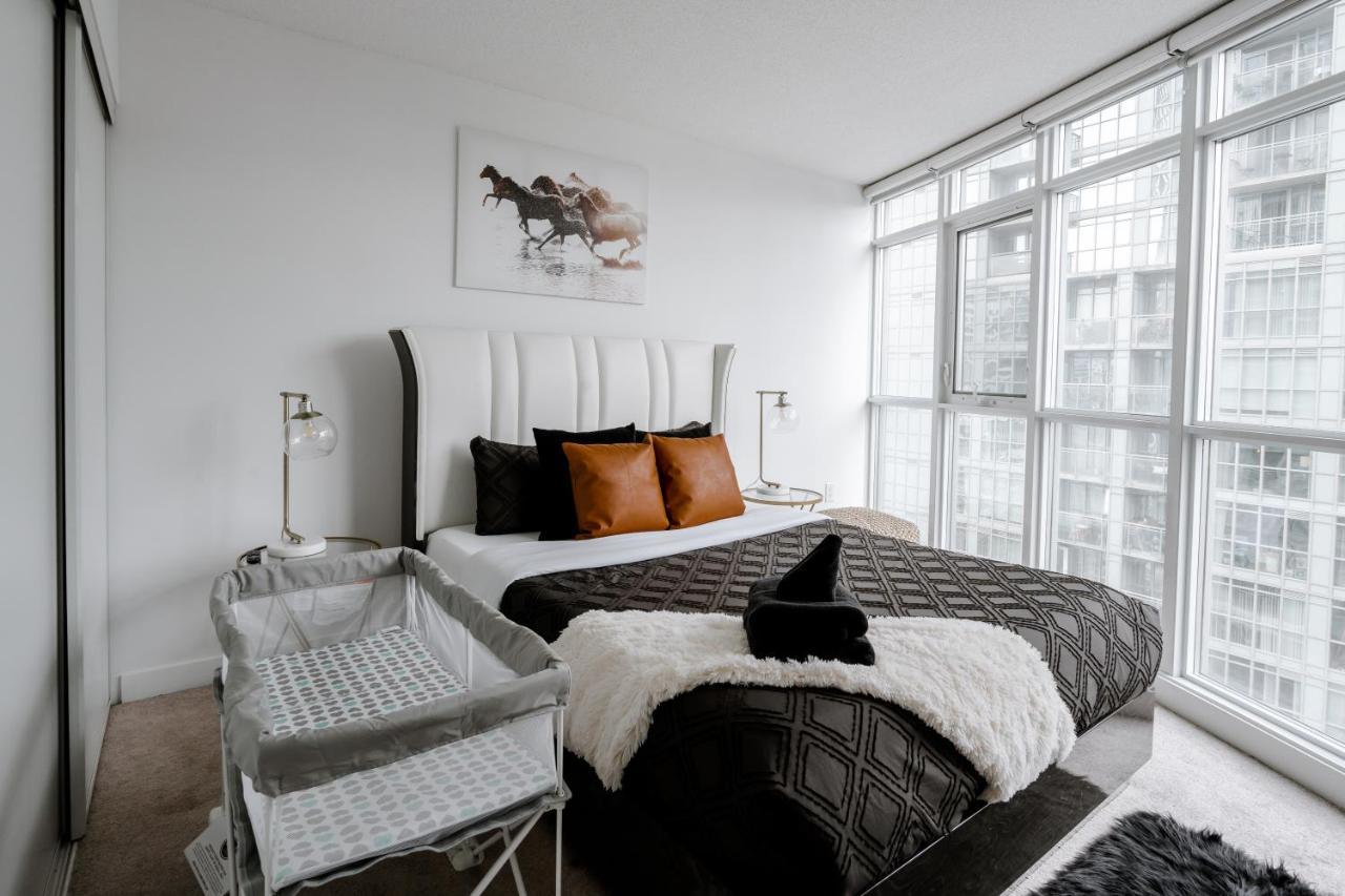 The Perfect Getaway Apartment Toronto Bagian luar foto