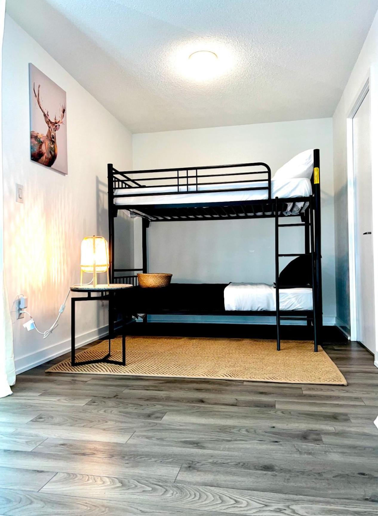 The Perfect Getaway Apartment Toronto Bagian luar foto